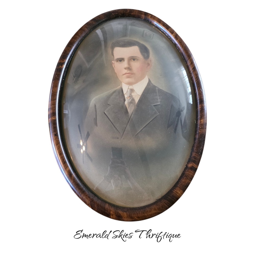 Antique Oval Tiger wood Frame bubble glass convex glass With Gentleman
